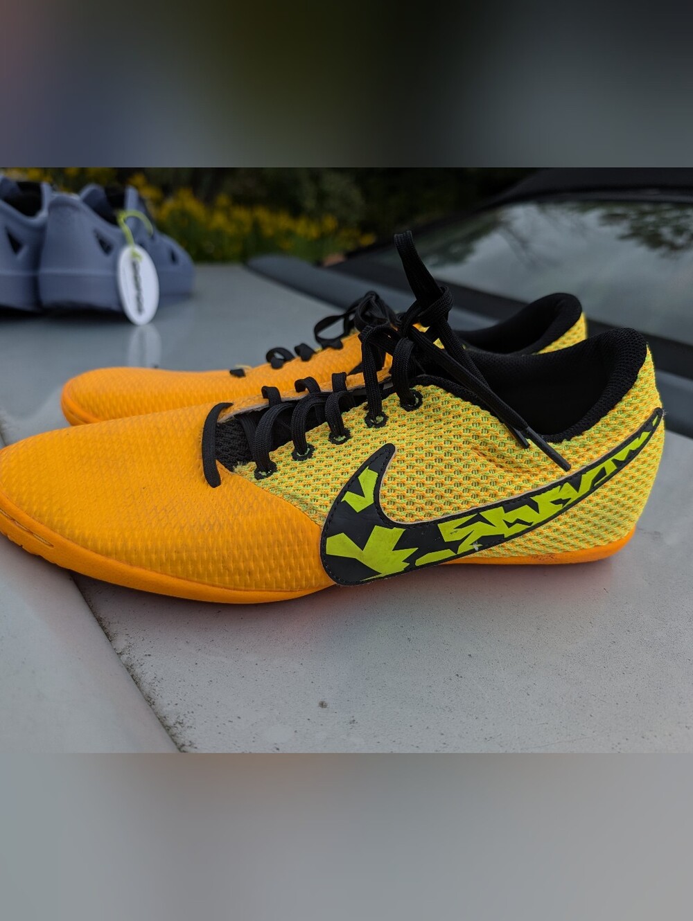 Mens Nike Elastico Bright Yellow Indoor Soccer Cleats Size 9.5